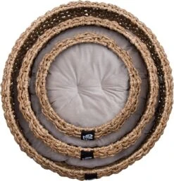 District 70 COCOON - Luxe Hondenmand Van Duurzaam Hoogwaardig Riet Met Zacht Kussen - Maten S/M/L - Large 37 District 70 COCOON - Luxe Hondenmand Van Duurzaam Hoogwaardig Riet Met Zacht Kussen - Maten S/M/L - Large -Hondenbenodigdheden Winkel 1156x1200