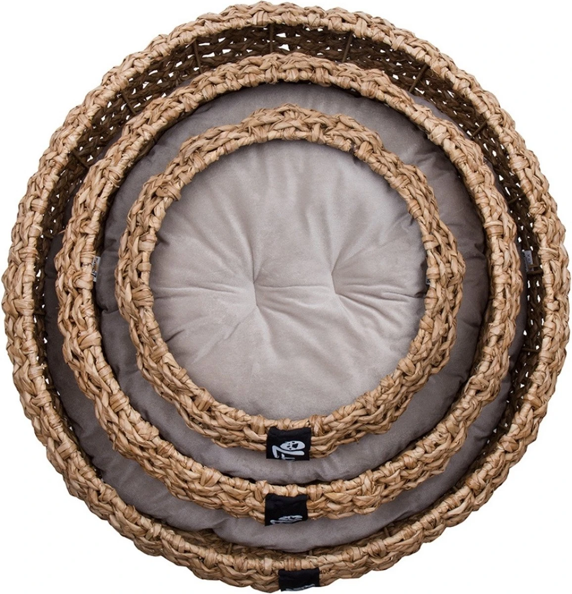 District 70 COCOON - Luxe Hondenmand Van Duurzaam Hoogwaardig Riet Met Zacht Kussen - Maten S/M/L - Large 18 District 70 COCOON - Luxe Hondenmand Van Duurzaam Hoogwaardig Riet Met Zacht Kussen - Maten S/M/L - Large - Afbeelding 18