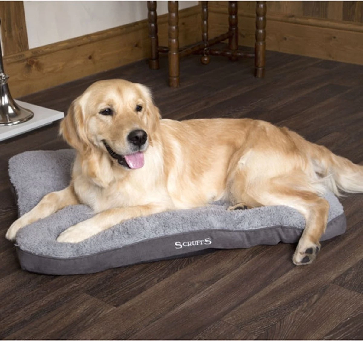 Scruffs Cosy - Comfortabel Hondenkussen In Grijs, Beige Of Karamel - Met Imitatie Suède Buitenvoering En Superzachte Binnenvoering - 100 X 70 Cm - Grijs 15 Scruffs Cosy - Comfortabel Hondenkussen In Grijs, Beige Of Karamel - Met Imitatie Suède Buitenvoering En Superzachte Binnenvoering - 100 X 70 Cm - Grijs - Afbeelding 15