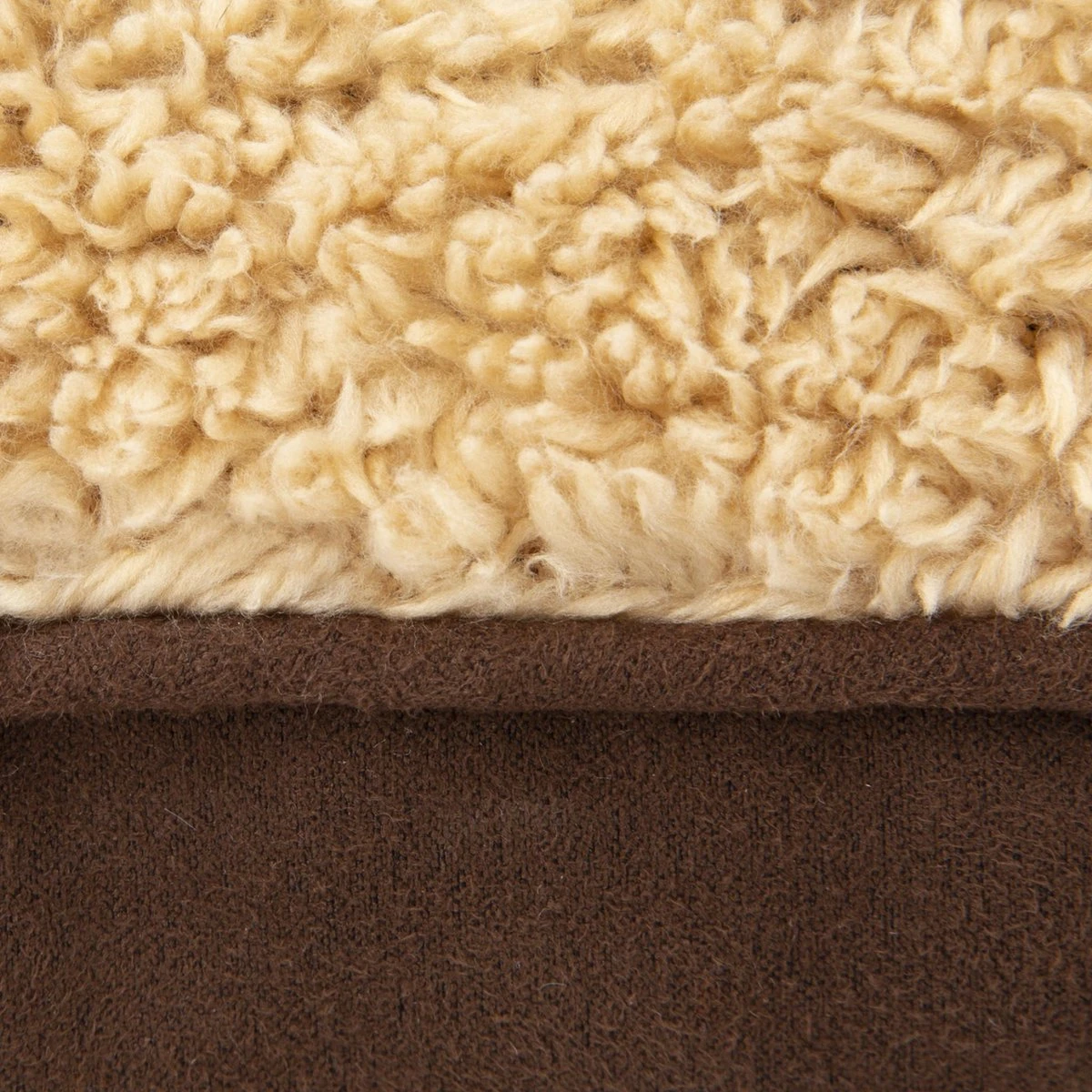 Scruffs Cosy - Comfortabel Hondenkussen In Grijs, Beige Of Karamel - Met Imitatie Suède Buitenvoering En Superzachte Binnenvoering - 100 X 70 Cm - Grijs 4 Scruffs Cosy - Comfortabel Hondenkussen In Grijs, Beige Of Karamel - Met Imitatie Suède Buitenvoering En Superzachte Binnenvoering - 100 X 70 Cm - Grijs - Afbeelding 4